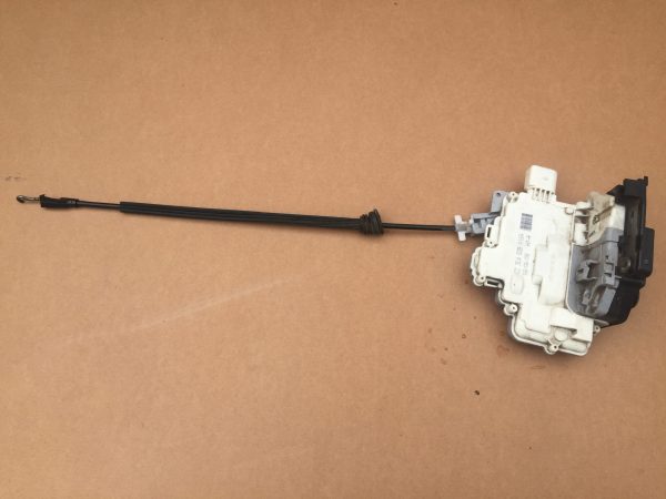 Broasca dreapta spate VW Passat B6 2008 Variant 3C4839016A 3C4 839 016 A - Dezmembrari Auto
