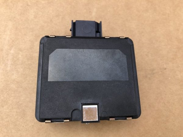 Senzor radar distronic VW Passat B8 3Q0907561C 3Q0 907 561 C - Dezmembrari Auto