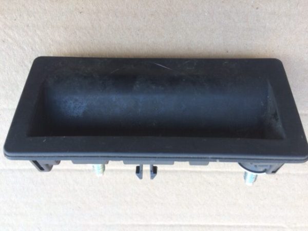 Maner capota spate Audi A4 8k B8 limuzina din 2010 5N0827566B - Dezmembrari Auto