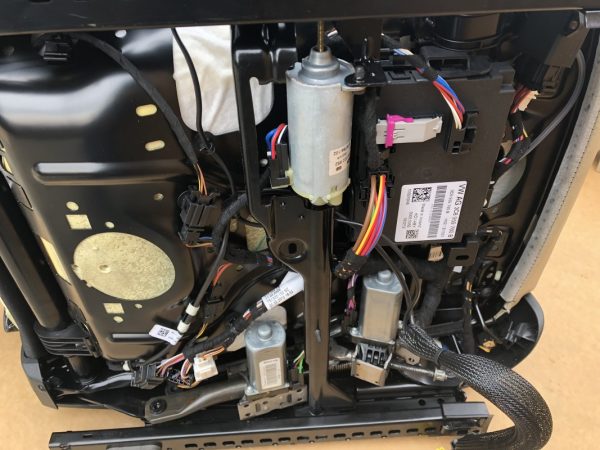 Interior piele - scaune cu memorie, incalzire, ventilatie VW Passat CC - Dezmembrari Auto - imagine 12