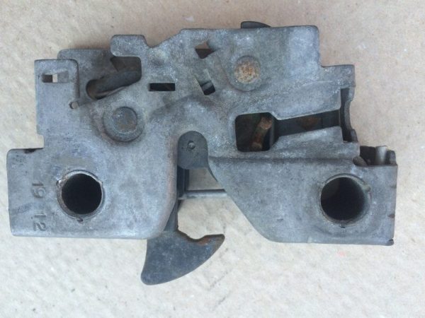 Broasca trager VW UP 1S0823509 1S0 823 509 fara senzor - Dezmembrari Auto
