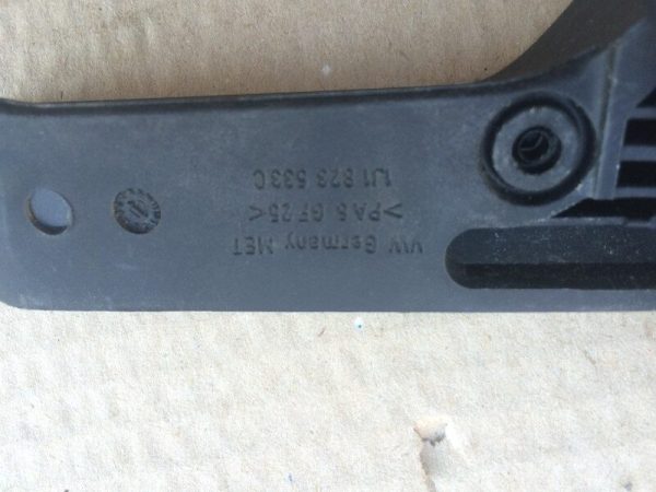 Maner deschidere capota fata VW UP! 1J1823533C 1K1823633 - Dezmembrari Auto - imagine 2