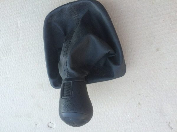 Nuca schimbator cu manson VW UP 2012 - Dezmembrari Auto