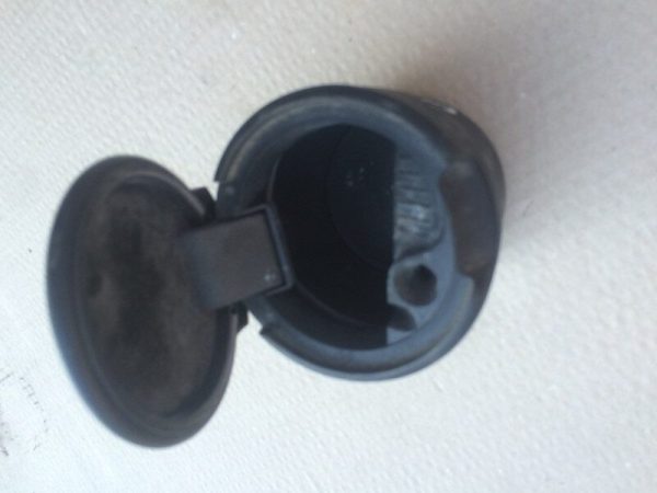 Scrumiera VW UP 2012  6R0858377 6R0 858 377 - Dezmembrari Auto