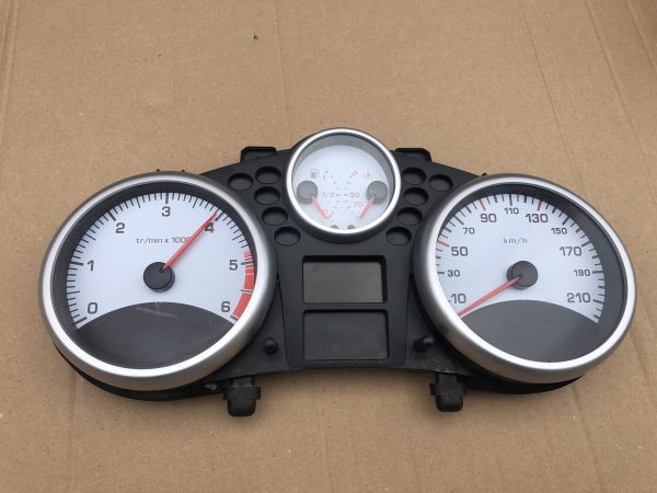 Ceasuri bord Peugeot 2009 206 plus + 1.4 hdi 8HZ - Dezmembrari Auto