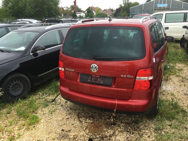VW Touran 2.0 tdi BKD din 2005 - navigatie, senzori parcare, climatronic - Dezmembrari Auto