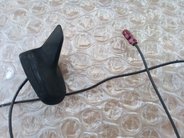 Antena radio Audi A3 8P facelift 8P0035503J 8P0 035 503 J - Dezmembrari Auto