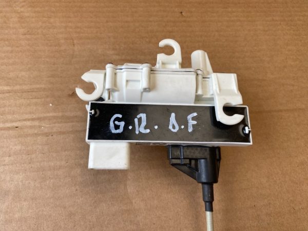 Actuator soft close BMW G11 G12 2017 736845009 - Dezmembrari Auto