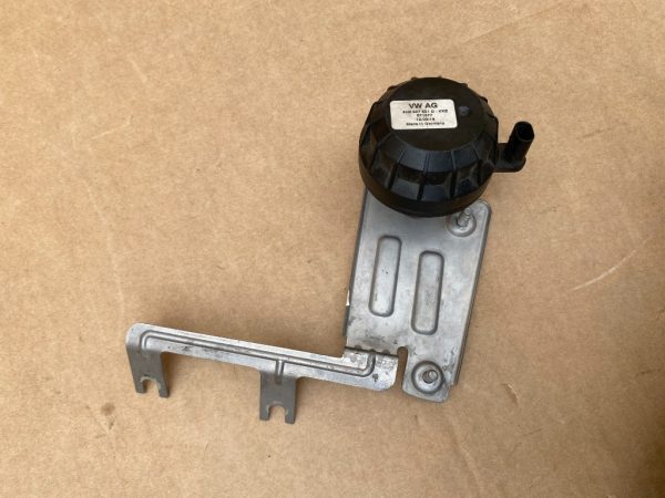 Actuator sunet VW Passat B8 4H0907601D 4H0 907 601 D - Dezmembrari Auto