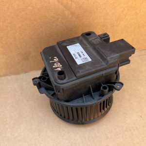 Aeroterma Audi A4 B9 A5 F5 Q7 4M Q8 4M1820021 4M1 820 021 4M1820021A 4M1 820 021 A 4M1820021B 4M1 820 021 B - Dezmembrari Auto