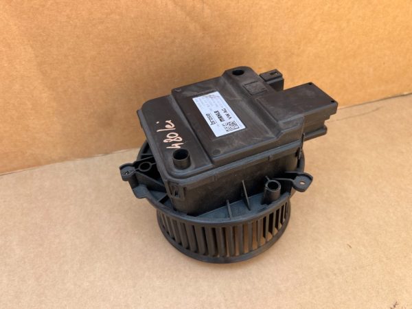 Aeroterma Audi A4 B9 A5 F5 Q7 4M Q8 4M1820021 4M1 820 021 4M1820021A 4M1 820 021 A 4M1820021B 4M1 820 021 B - Dezmembrari Auto