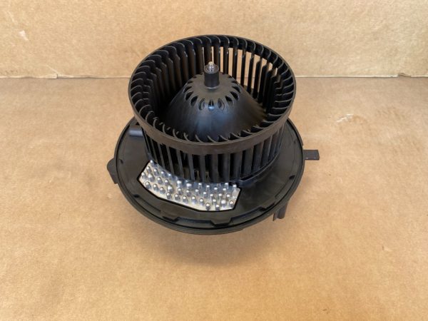 Aeroterma cu rezistenta Ford Tourneo Connect 2023 5Q1819021E 5WA907521 la 0 km - Dezmembrari Auto