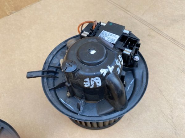 Aeroterma cu rezistenta VW Golf 5 combi 3C0907521B 3C0 907 521 B - Dezmembrari Auto