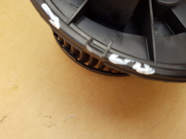 Aeroterma cu rezistenta VW Golf 7 5Q1819021E 5Q0907521C - Dezmembrari Auto - imagine 2
