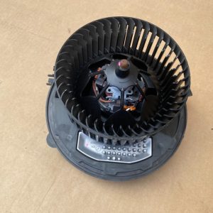 Aeroterma cu rezistenta VW Golf Sportsvan 5Q0907521E 5Q0 907 521 E 5Q1819021A 5Q1 819 021 A - Dezmembrari Auto