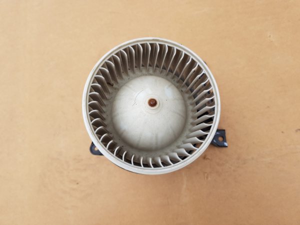 Aeroterma Opel Corsa E 13335075 GM13335075 - Dezmembrari Auto
