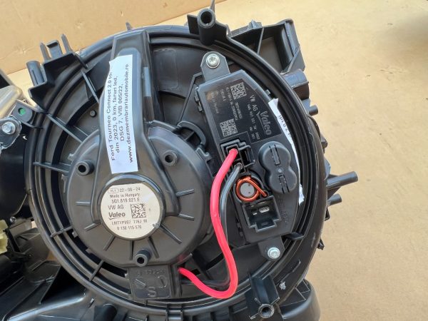 Aeroterma VW Caddy Ford Connect la 0 km din 2023 5Q1819021E 5Q1 819 021 E - Dezmembrari Auto