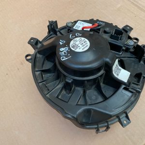 Aeroterma VW Passat B8 2016 volan dreapta 3Q2819021A 3Q2 819 021 A - Dezmembrari Auto