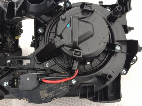 Aeroterma bord fara rezistenta VW Polo 2G 2019  2Q1 820 021 2Q1820021 - Dezmembrari Auto