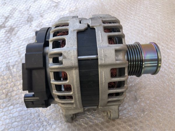 Alternator 1.4 tsi CZE CZEA VW Passat B8 04C903023L 04C 903 023 L la 49 km - Dezmembrari Auto