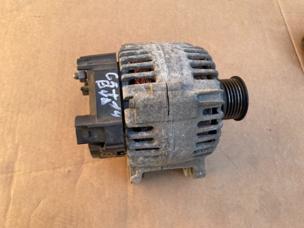 Alternator 110A VW Golf 5 1.4 tsi 036903024H 036 903 024 H - Dezmembrari Auto