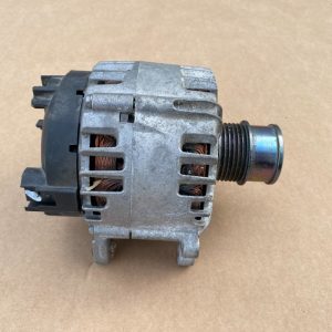 Alternator 140A VW Golf 7 04C903023M 04C 903 023 M - Dezmembrari Auto