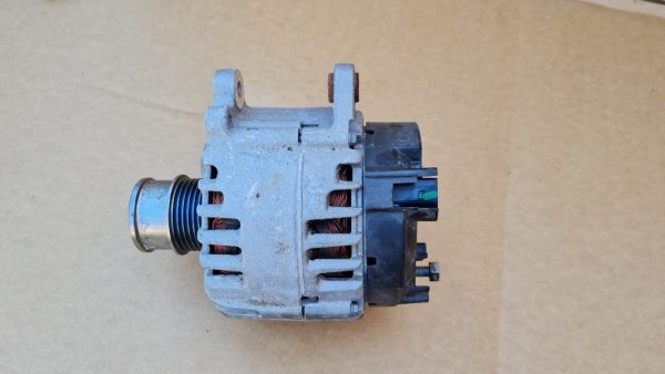 Alternator 140A VW Golf 7 1.4 tsi 04C903023K 04C 903 023 K la 0 km - Dezmembrari Auto