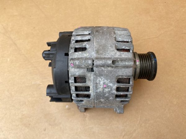 Alternator 140A VW Golf 7 2.0 tdi CRBC 03L903023L 03L 903 023 L - Dezmembrari Auto