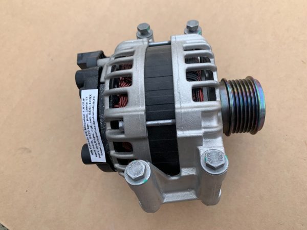 Alternator 140A VW Passat B8 06J903023G 06J 903 023 G - Dezmembrari Auto