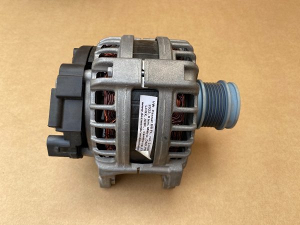 Alternator 140A VW Passat B8 2022 05L903026N 05L 903 026 N la 0 km - Dezmembrari Auto