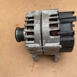 Alternator 180A Audi A6 C7 2016 2.0 tdi 04L903017C 04L 903 017 C la 0 km - Dezmembrari Auto