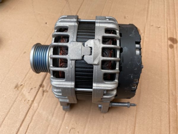 Alternator 180A Ford Tourneo Connect 2023 monovolum 2.0 tdi 05L903026D 05L 903 026 D la 0 km - Dezmembrari Auto