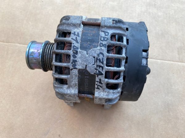 Alternator 180A VW Passat B8 1.4 tsi 04E903021P 04E 903 021 P - Dezmembrari Auto