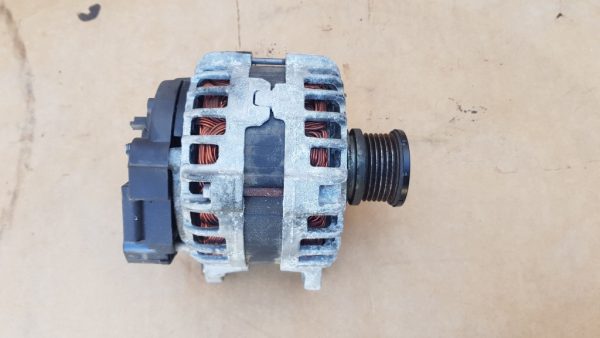 Alternator Audi A3 8V 2.0 tdi 03L903023K 03L 903 023 K - Dezmembrari Auto