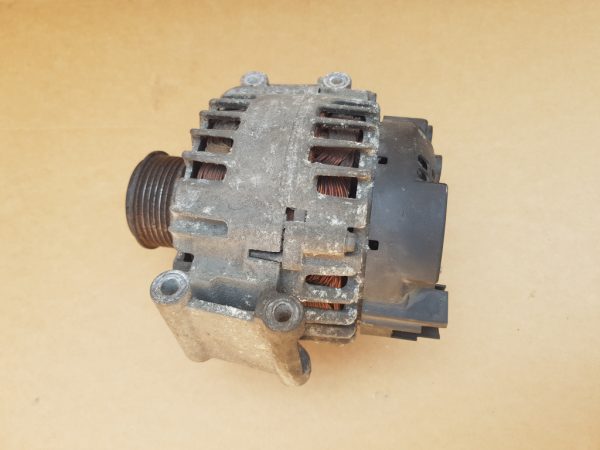 Alternator Audi A4 B8 2009 3.2 fsi 06E903016S 06E 903 016 S - Dezmembrari Auto