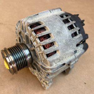 Alternator Audi Q3 2.0 tdi DCT 180 Amperi 03L903024L 03L 903 024 L - Dezmembrari Auto