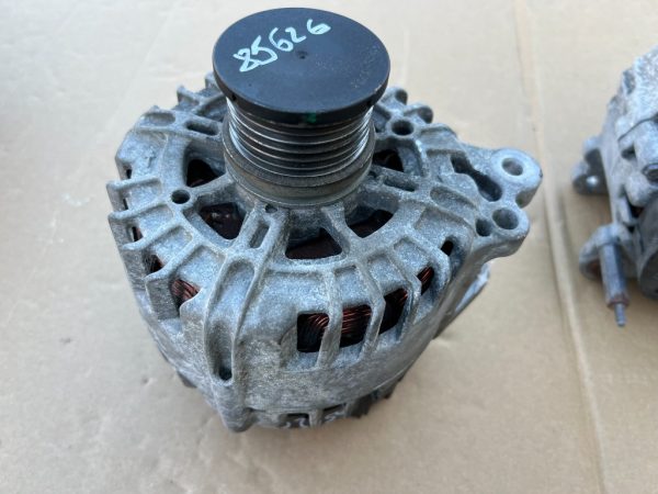 Alternator VW Golf 7 1.6 tdi 03L903023L 03L 903 023 L - Dezmembrari Auto