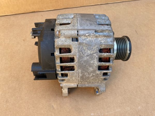 Alternator VW Golf 7 1.6 tdi CXX CXXB 03L903023K 03L 903 023 K la 0 km - Dezmembrari Auto