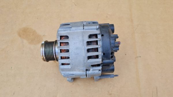 Alternator VW Passat B8 2.0 tdi 03L903024L 03L 903 024 L - Dezmembrari Auto