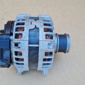 Alternator VW Passat B8 2.0 tdi 04L903024T 04L 903 024 T - Dezmembrari Auto