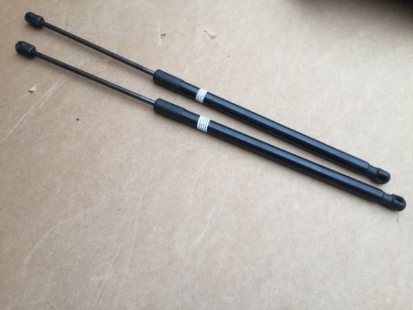 Amortizoare haion VW Passat B8 1.4 TSI CZE 3G9 827 550 A 3G9827550 A - Dezmembrari Auto