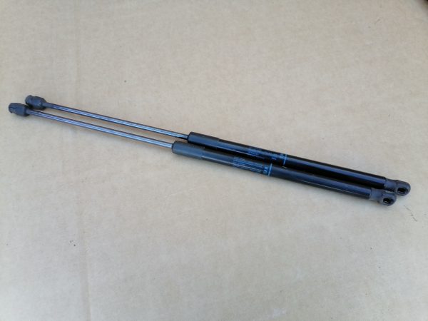 Amortizor amortizoare haion Audi A3 8V 8V3827552 8V3 827 552 - Dezmembrari Auto