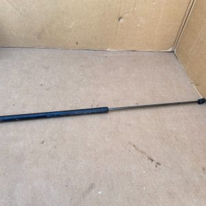 Amortizor capota fata VW Golf 7 5G0823359 5G0 823 359 la 0 km - Dezmembrari Auto