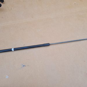 Amortizor capota VW Golf 7 5G0823359A 5G0 823 359 A - Dezmembrari Auto