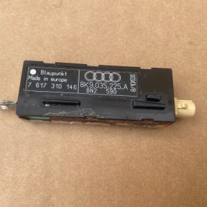 Amplificator antena Audi A3 8P 8K9035225A 8K9 035 225 A - Dezmembrari Auto