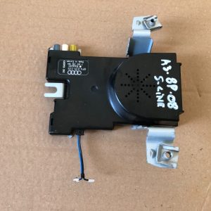 Amplificator antena Audi A3 8P 8P4035225 8P4 035 225 - Dezmembrari Auto