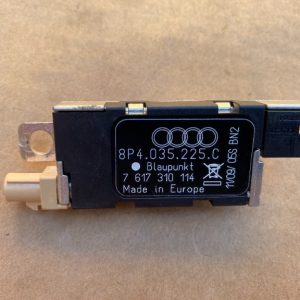Amplificator antena Audi A3 8P 8P4035225C 8P4 035 225 C - Dezmembrari Auto