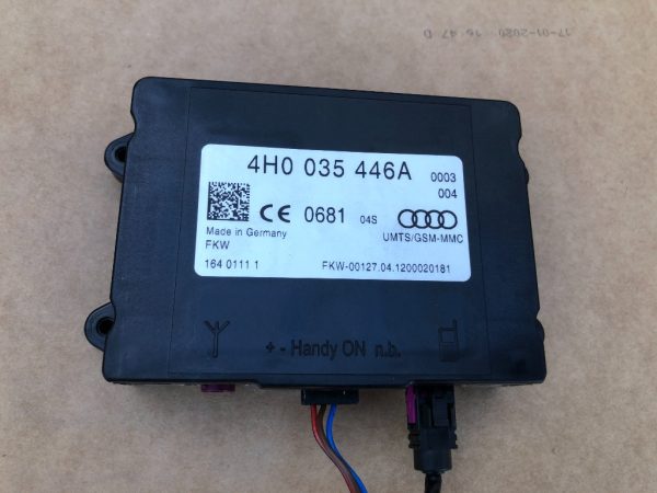Amplificator antena Audi A3 8V 4H0035446A 4H0 035 446 A - Dezmembrari Auto