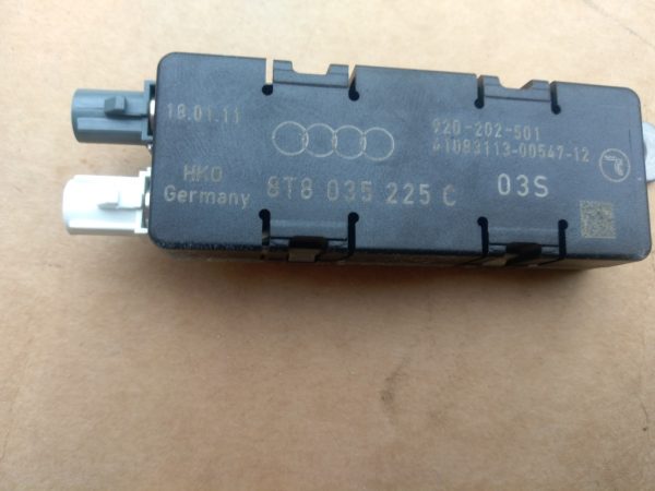 Amplificator antena Audi A5 8T8035225C 8T8 035 225 C - Dezmembrari Auto
