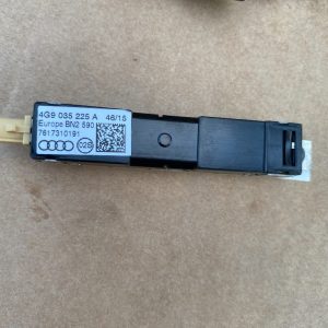Amplificator antena Audi A6 C7 2.0 tdi 4G9035225A 4G9 035 225 A la 0 km - Dezmembrari Auto